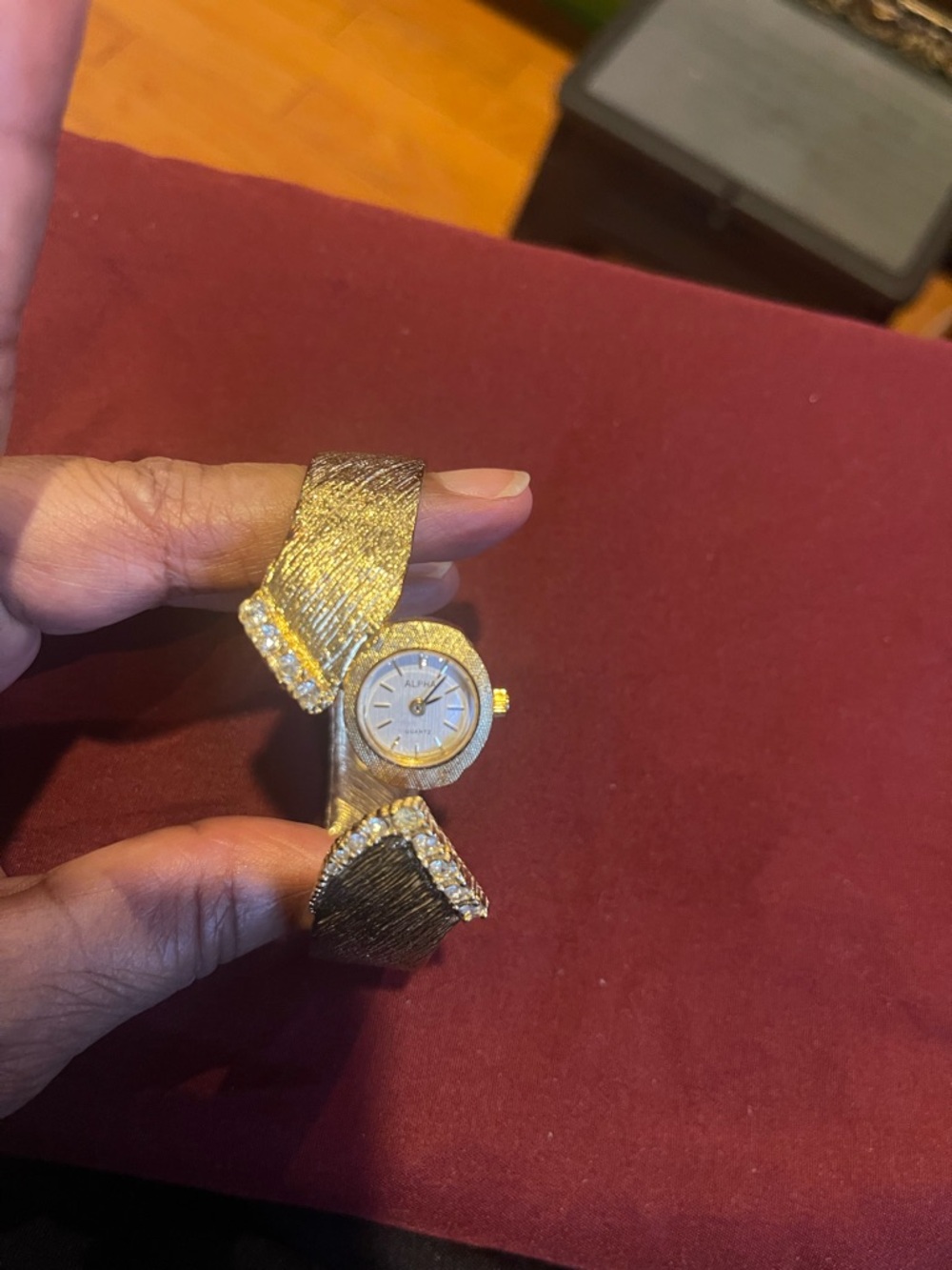 ALPHA QUARTZ Gold-Tone Crystal Accent Women's Bracelet Watch